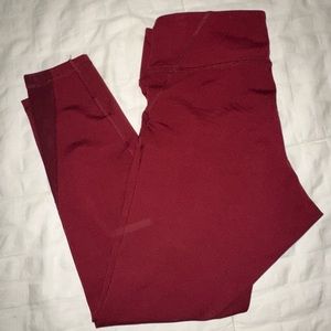 Old navy active leggings with mesh design